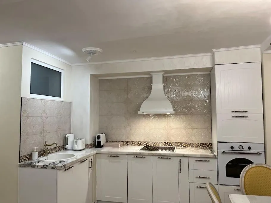 Ellie Soe Apartment Free Parking 5 Min To Metro Sofia 0*,