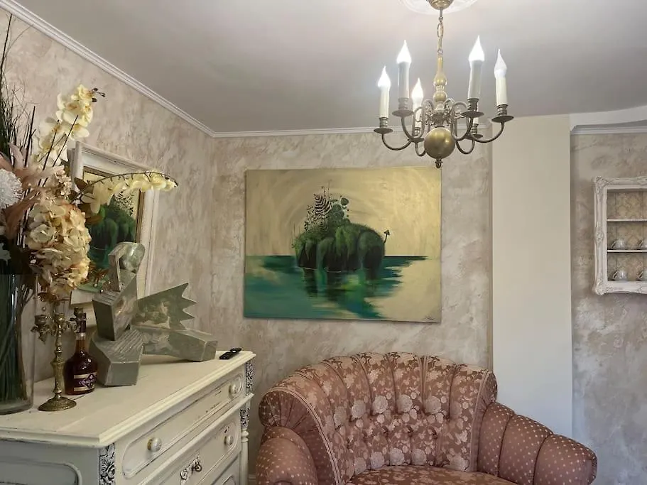 Ellie Soe Apartment Free Parking 5 Min To Metro Sofia