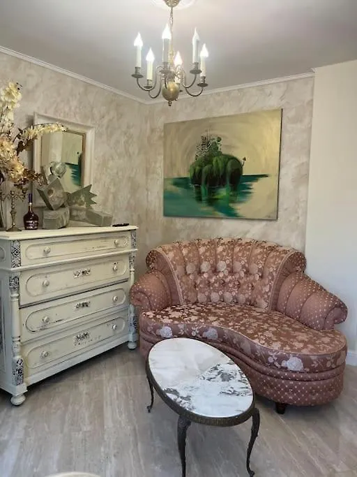 Ellie Soe Apartment Free Parking 5 Min To Metro Sofia