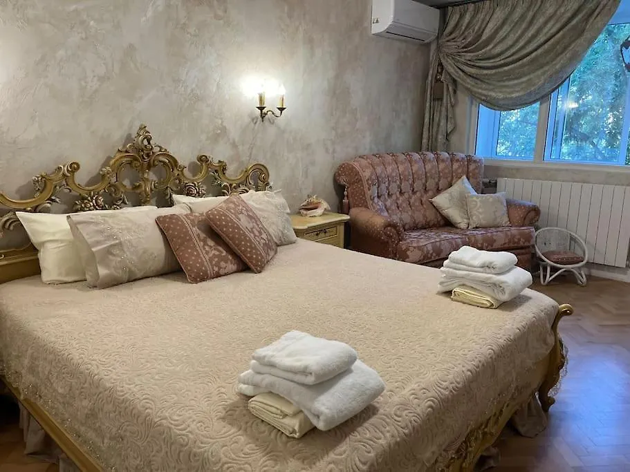 Ellie Soe Apartment Free Parking 5 Min To Metro Sofia