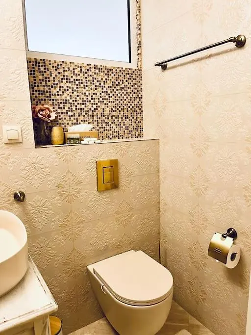 Ellie Soe Apartment Free Parking 5 Min To Metro Sofia 0*,