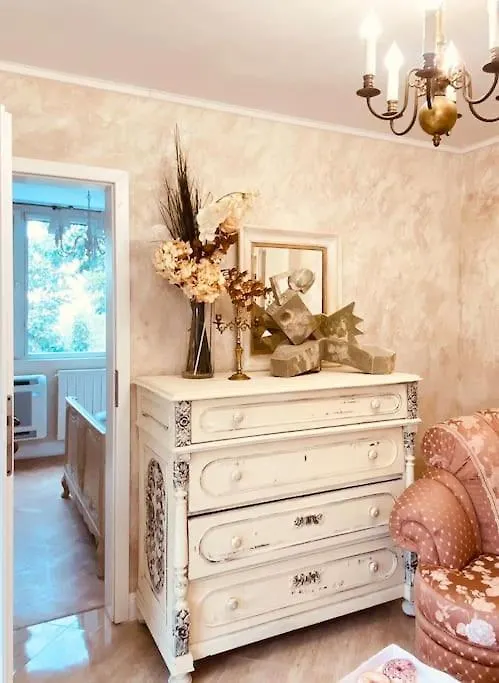 Ellie Soe Apartment Free Parking 5 Min To Metro Sofia
